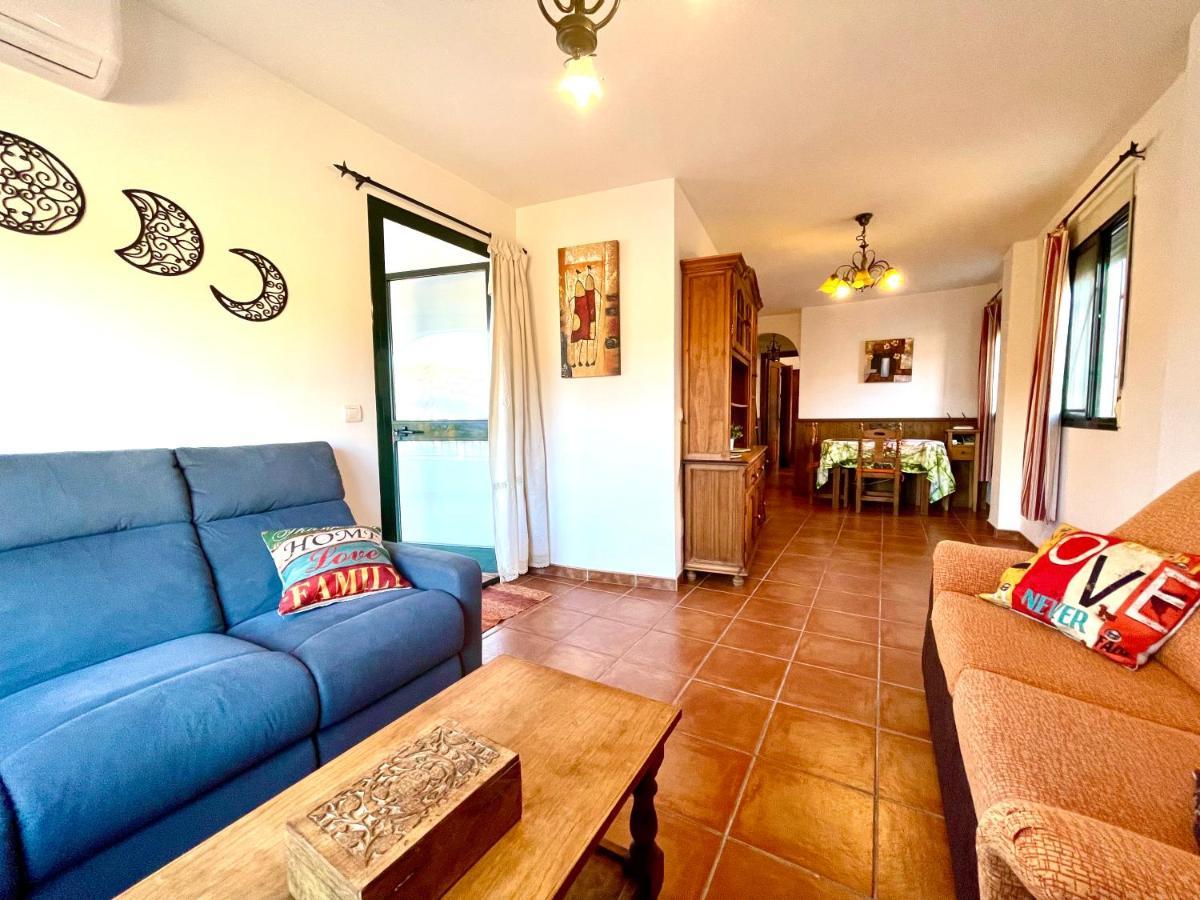 Apartamentos Axarquia 1, terraza privada con vistas a la montaña rio y al mar Frigiliana Exterior foto